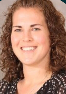 Ellie Shannon smiling